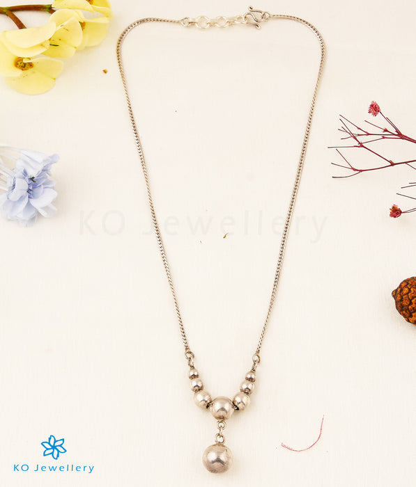 The Tendril Silver Necklace