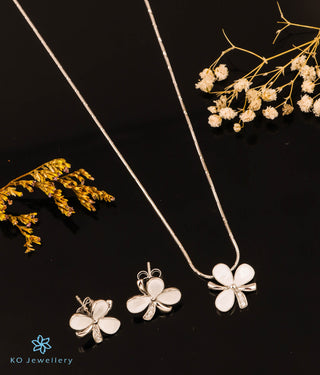 The Blooming Orchid Silver Pendant Set