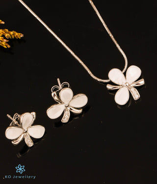 The Blooming Orchid Silver Pendant Set