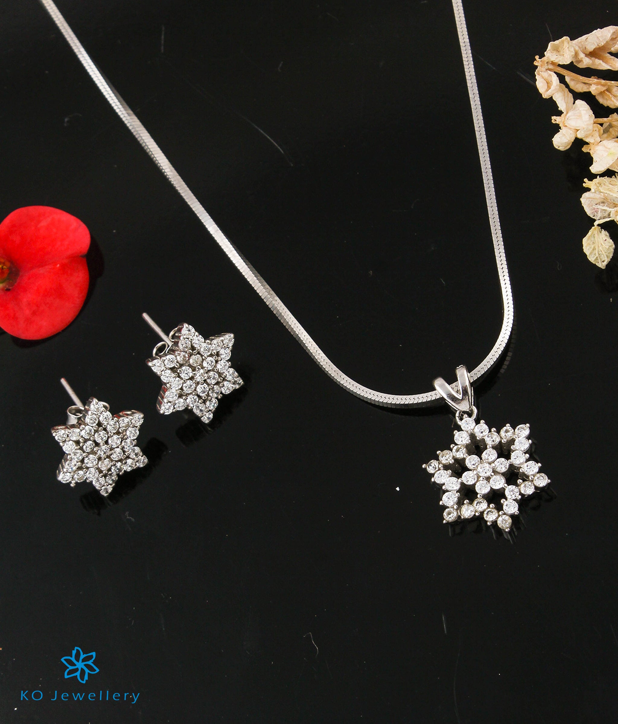 Vogue Crystal Glass Snowflake Pendant Necklace Dangle Earrings Set - Ruby  Lane