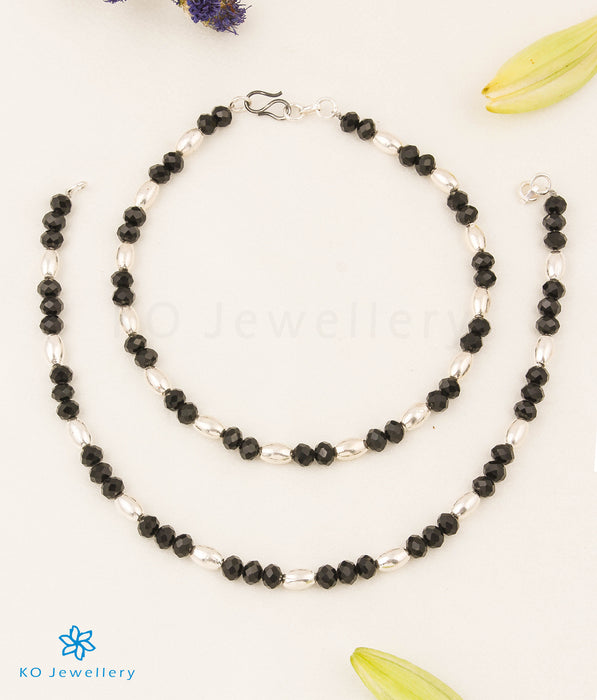 The Sthara Silver Black-bead Anklets