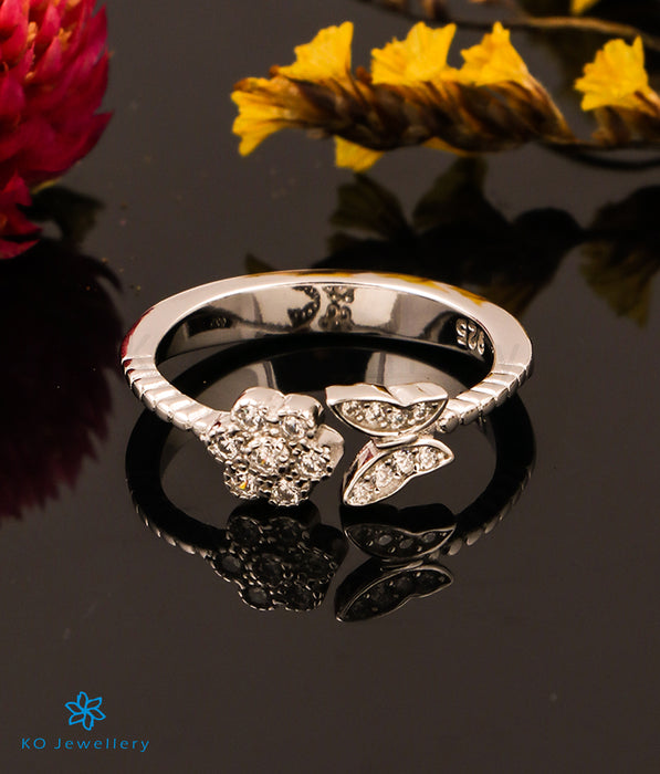 The Sparkling Butterfly Silver Open Finger Ring