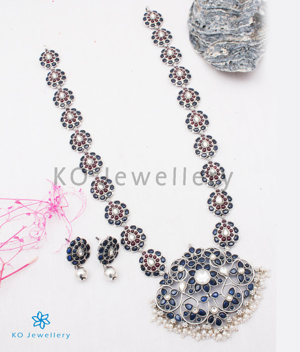 The Akanksha Silver Kempu Necklace