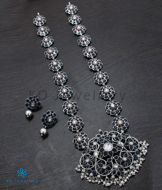 The Akanksha Silver Kempu Necklace