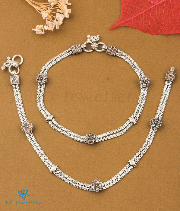 The Paritosh Silver Floral Anklets