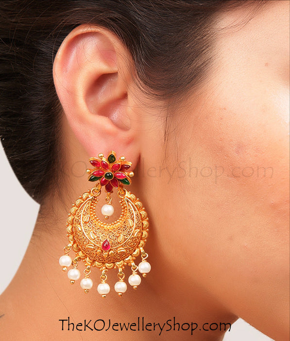 Pure silver 92.5 kempu stone studded with floral motif 