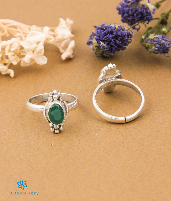 Antique Green Stone Ring - R204