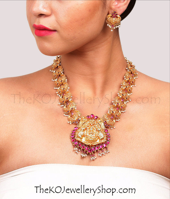 Handmade temple jewellery designs for brides