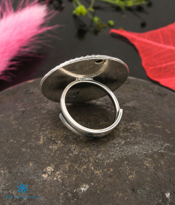 The Vartula Silver Finger Ring (Oxidised)