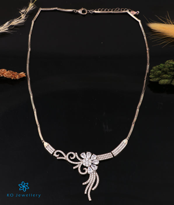 The Daffodils Silver Necklace