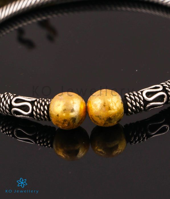 The Dharini Silver Openable 2 tone Bracelet