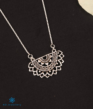 The Spring Silver Necklace