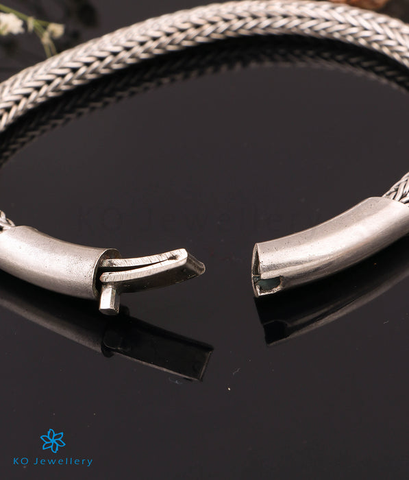 The Graha Silver Bracelet