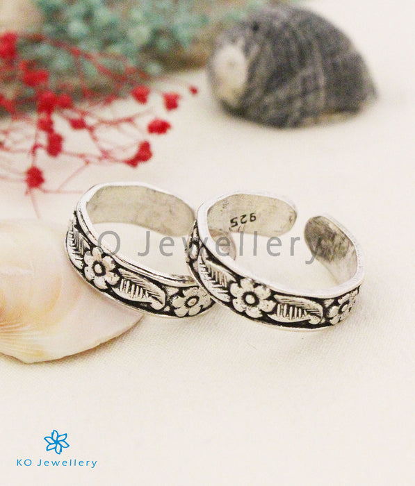 The Imara Silver Floral Toe-Rings
