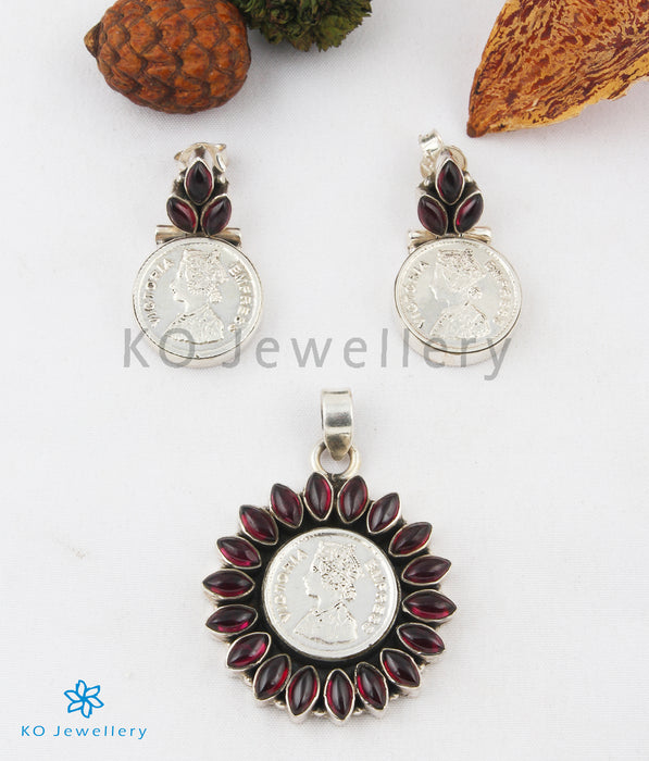 The Rupaka Silver Coin Pendant Set (dark Red)