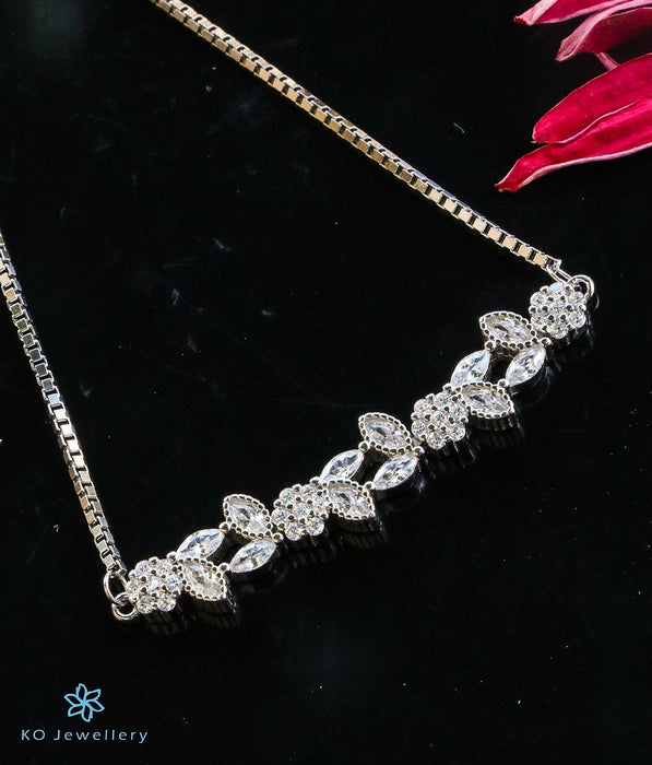 The Floral Sparkle Adjustable Silver Bracelet
