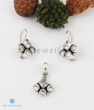 The Kavya Silver Gemstone Pendant Set (White)