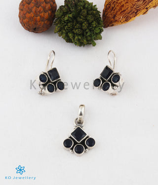 The Kavya Silver Gemstone Pendant Set (Black)