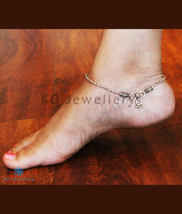 The Kumud Silver Anklets