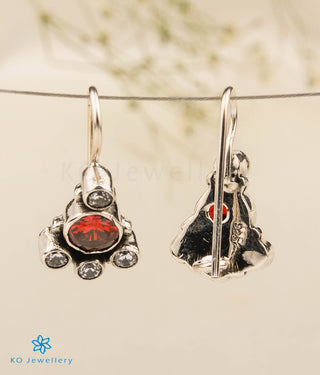 The Apratha Silver Gemstone Earrings (Garnet)