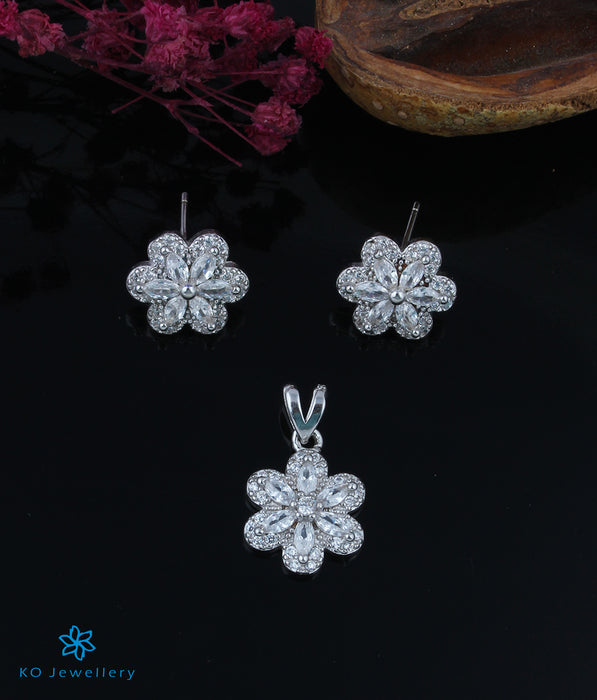 The Bloom Silver Pendant Set
