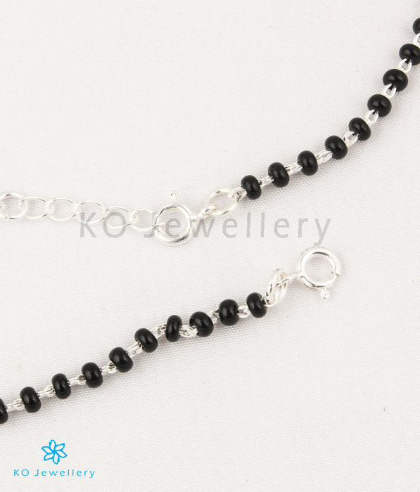 The Mihika Silver Black Bead Anklets