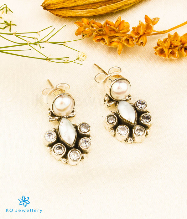 The Rasika Silver Gemstone Earrings (Pearl)