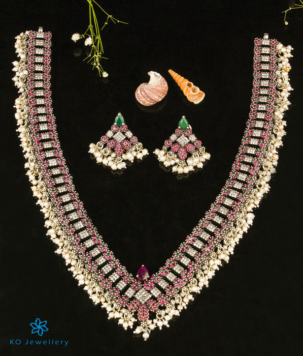 The Malvika Silver Necklace Set