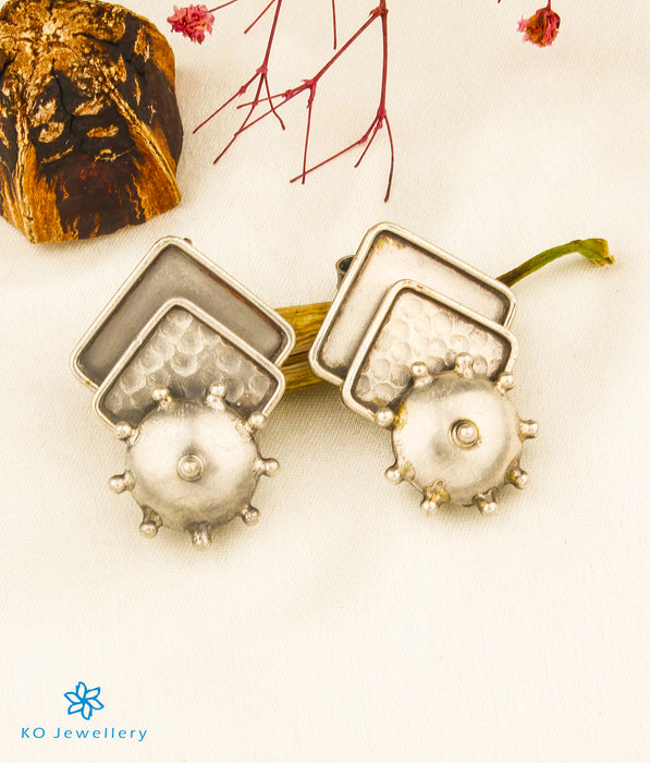 The Pitaka Antique Silver Earrings (Two-Tone)