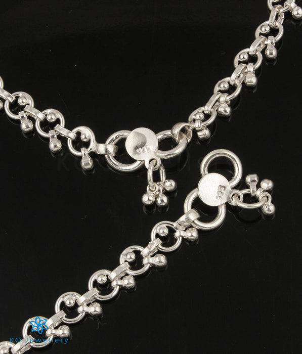 The Vartula Silver Anklets