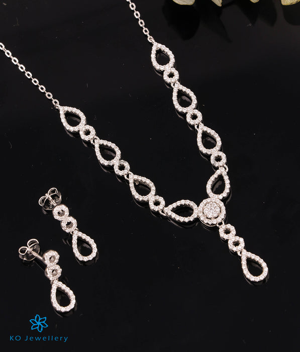 The Veronica Sparkling Silver Necklace Set