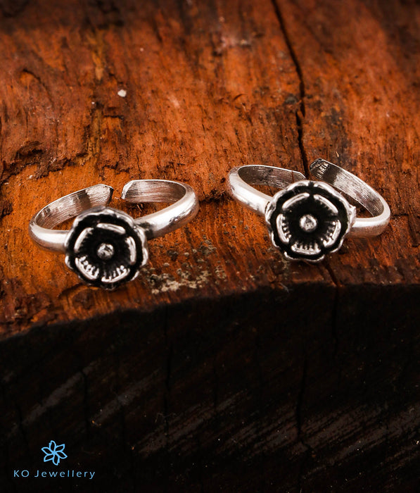 The Marigold Silver Toe-Rings