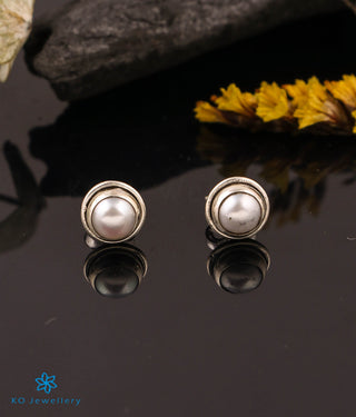 The Classic Pearl Silver Earstuds