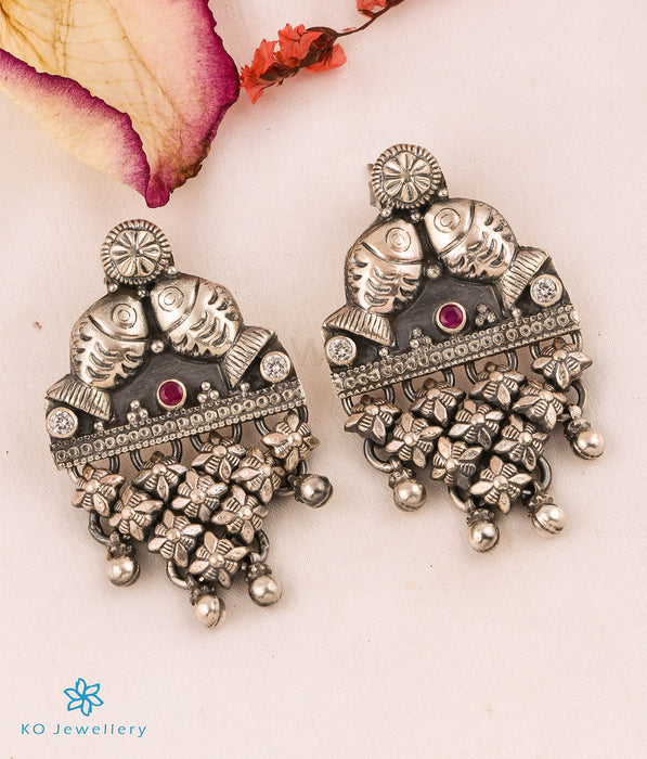 The Matsyagandha Silver Antique Necklace