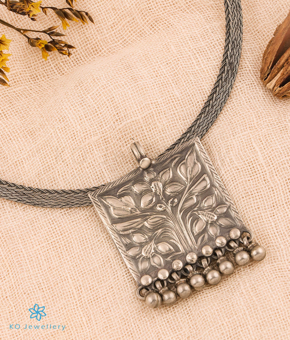 The Akalpa Silver Antique Pendant