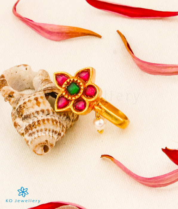 The Yakshitha Silver Kundan Nose Pin (Pearl/Pressing/Clip On)