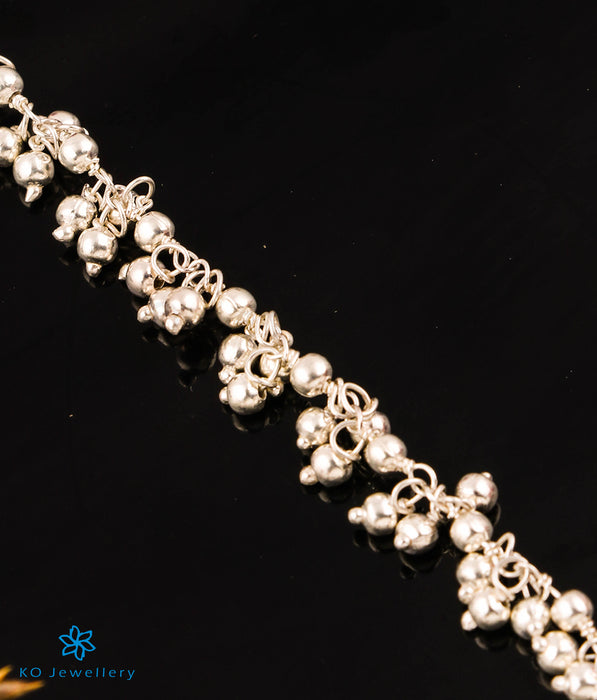 The Gejje Silver Necklace (Bright Silver)