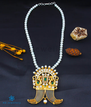 The Atyuha Silver Tiger Claw Pearl Necklace