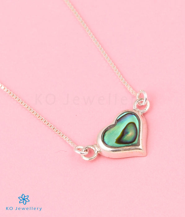 The Heart to Heart Silver Necklace (Seashell)