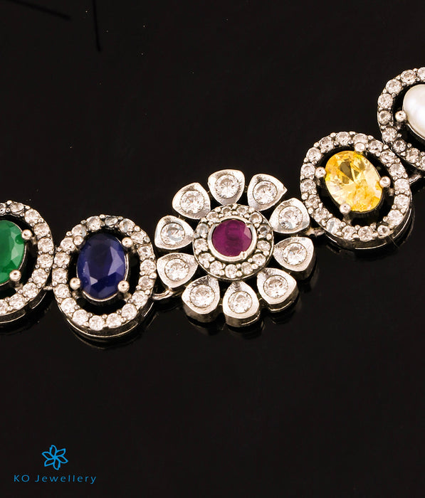 The Victorian Silver Choker Necklace & Earrings (Bright Silver/Navratna)