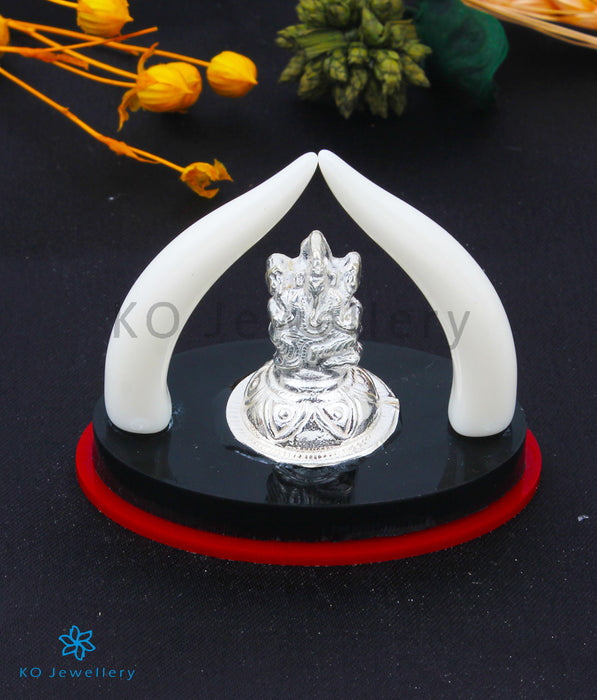 Ganesha idol in pure Silver online
