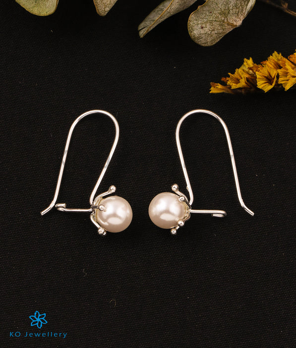 The Swirling Pearl Silver Earrings