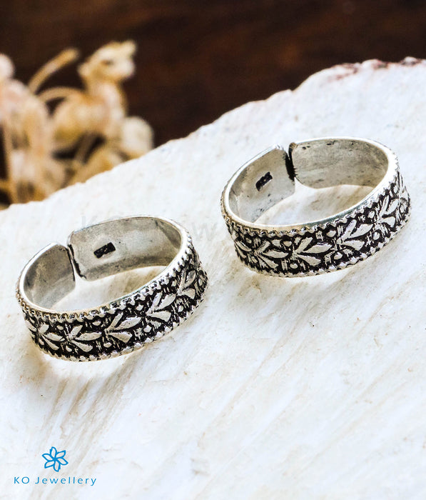 The Chitra Pure Silver Toe-Rings