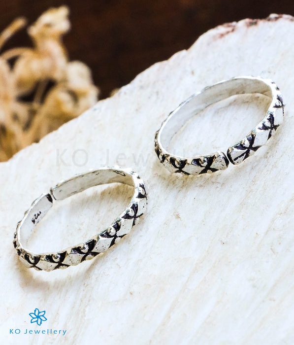 The Atulya Pure Silver Toe-Rings