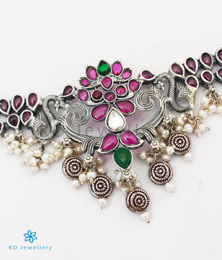 The Madhuvanti Silver Choker Necklace
