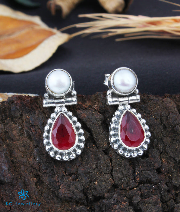 The Harita Silver Gemstone Earrings (Red)