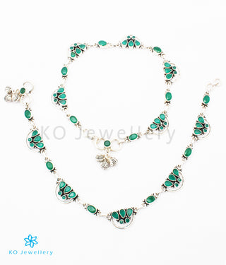 The Aamod Silver Gemstone Anklets (Green)