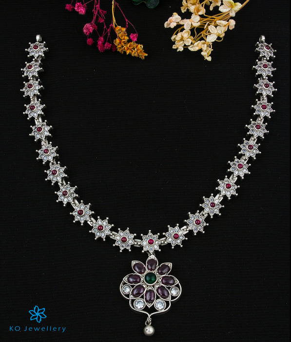 The Akruti Silver Necklace