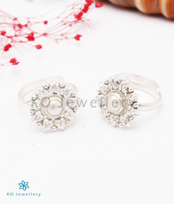 The Emaya Silver Toe-Rings (Bright Silver)