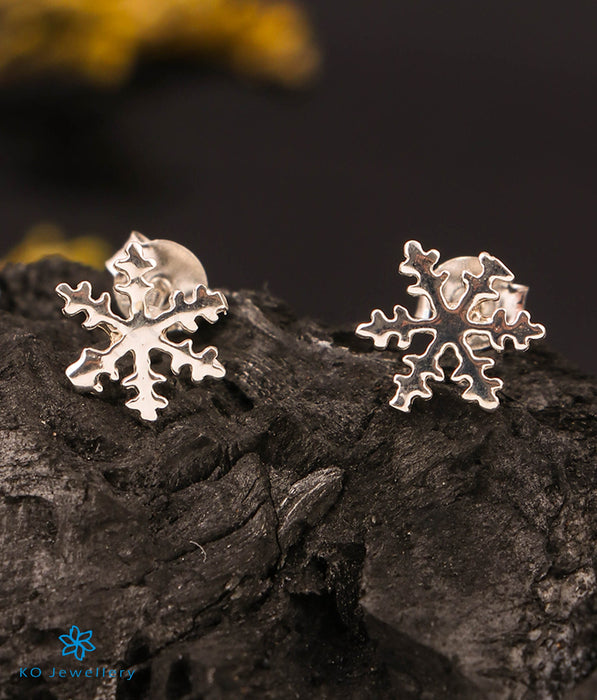 The Snowflake Silver Earstuds